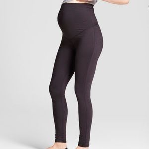 Maternity Overbelly Panel Legging: Ingrid & Isabel